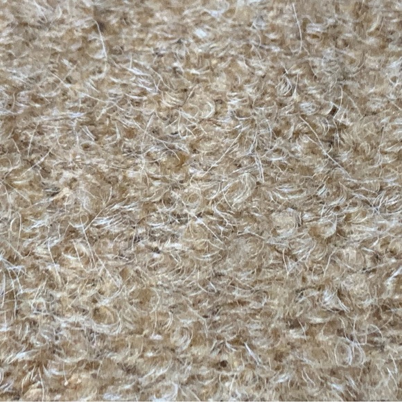 Vero Moda V-Neck Oversized Sweater Recycled Polyester Blend in Tigers Eve - Picture 10 of 14